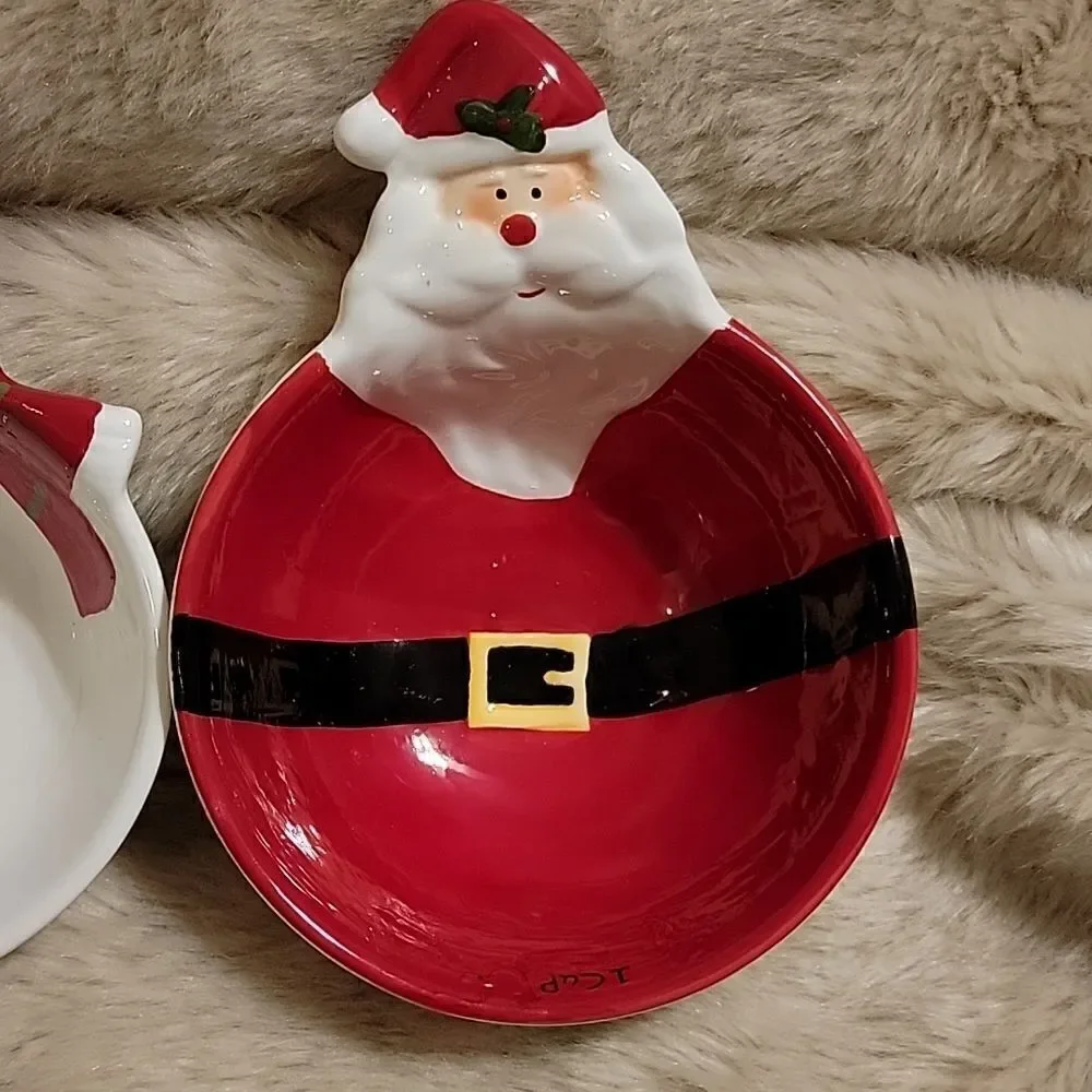 CHRISTMAS SANTA SNOWMAN REINDEER PENGUIN NESTING MEASURING CUP 4-PIECE SET